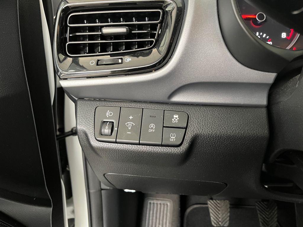 Kia Stonic 1.0 T-GDi MHEV Drive iMT 88 kW (120 CV) - 13