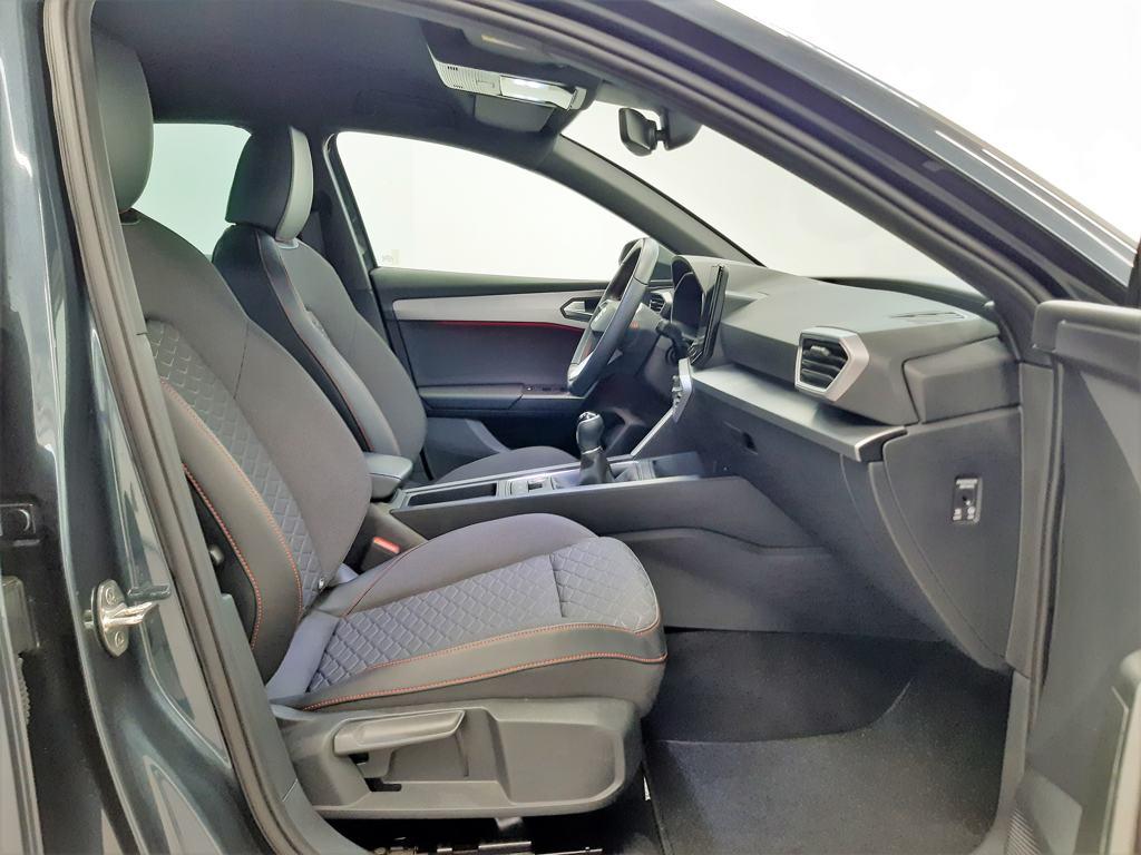 SEAT León 1.5 TSI S&S FR 25 Aniversario 85 kW (116 CV) - 4