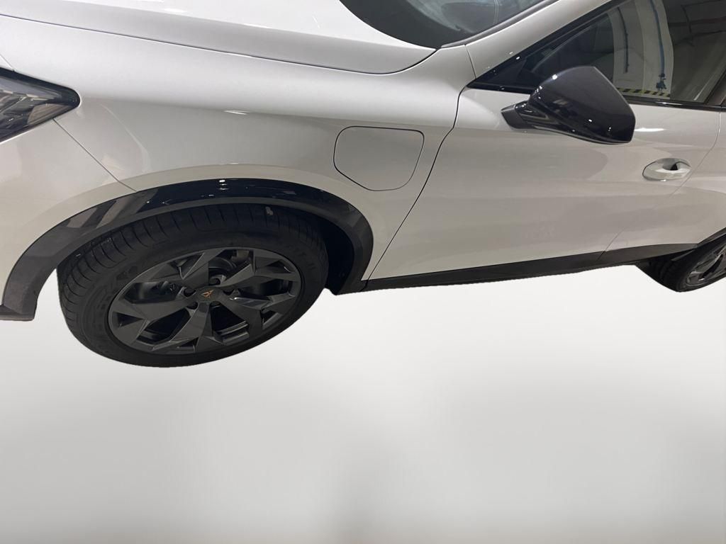 CUPRA Formentor 1.5 TSI e-Hybrid DSG 150 kW (204 CV) - 8