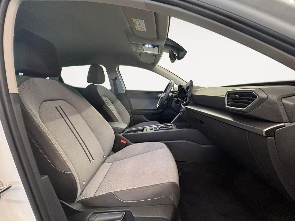 SEAT León 1.5 eTSI Style 25 Aniversario DSG 85 kW (116 CV) - 4