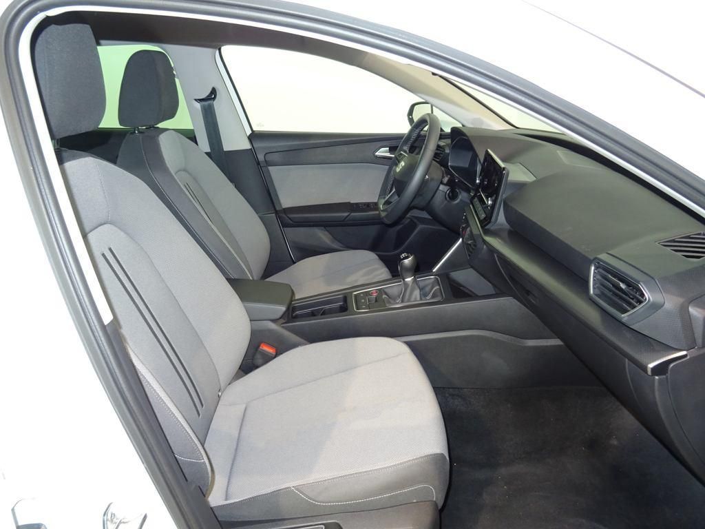 SEAT León 1.0 TSI S&S Style 25 Aniversario 81 kW (110 CV) - 4