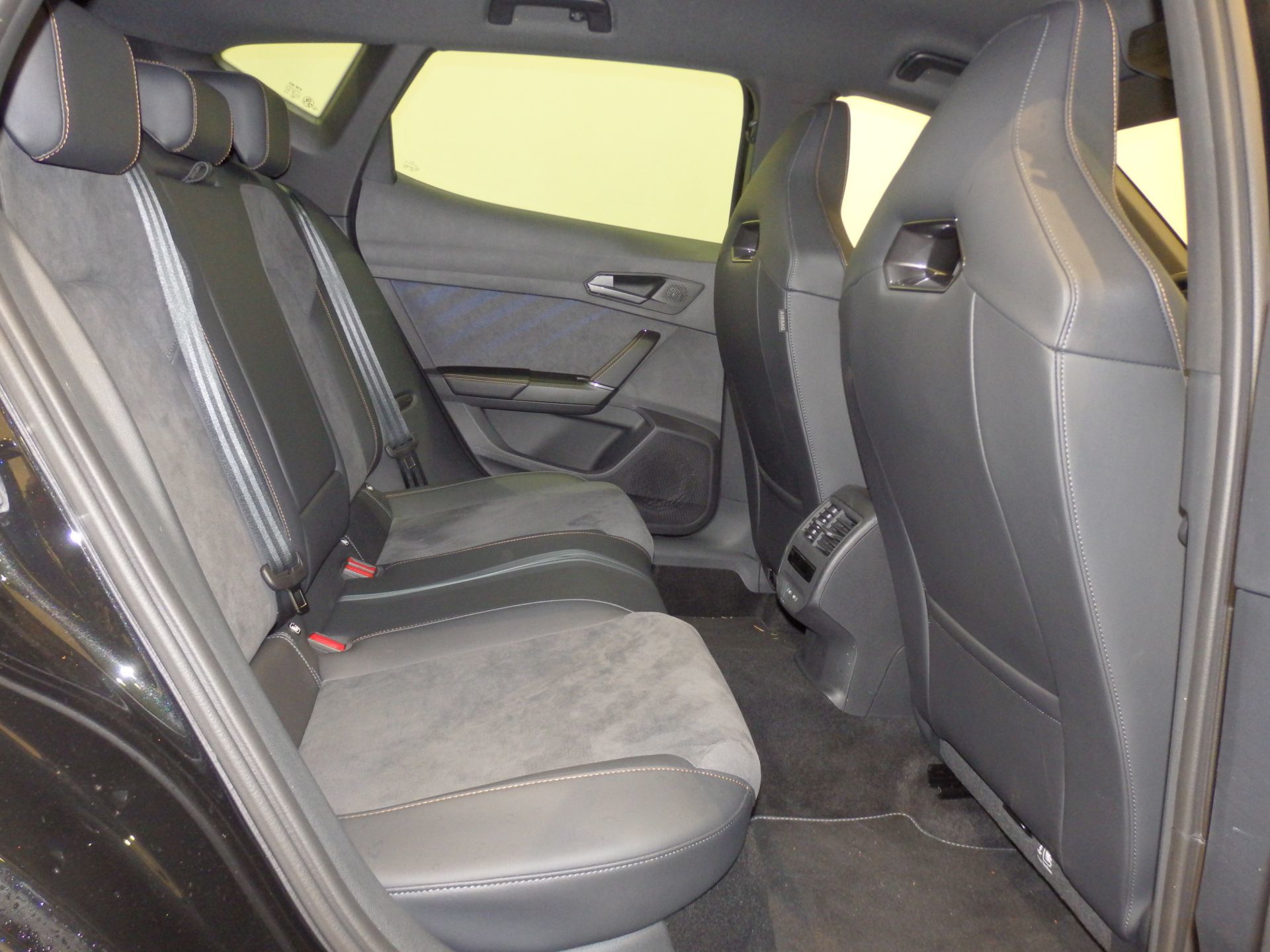 CUPRA Formentor 1.5 eTSI Launch Edition DSG 110 kW (150 CV) - 5