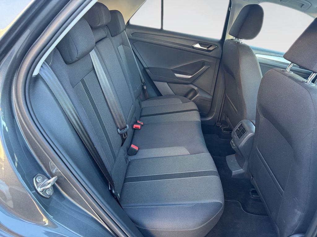 Volkswagen T-Roc Dark 1.0 TSI 81 kW (110 CV) - 5