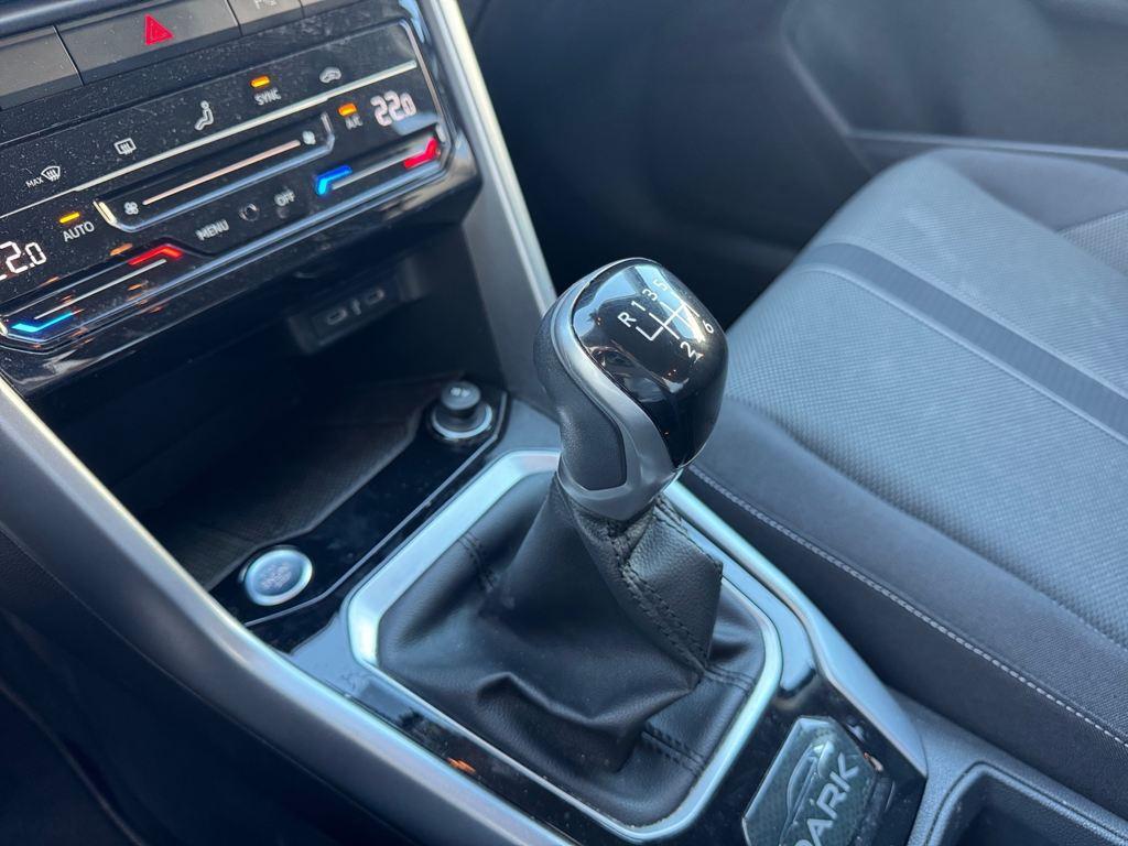 Volkswagen T-Roc Dark 1.0 TSI 81 kW (110 CV) - 10