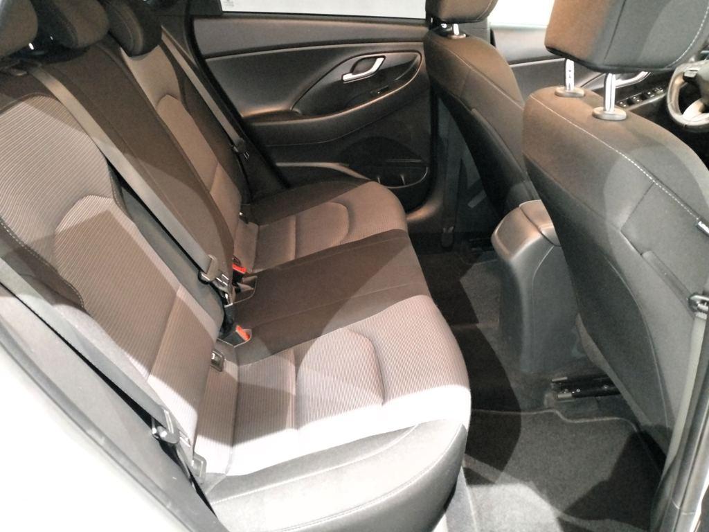 Hyundai i30 1.0 TGDI Essence 88 kW (120 CV) - 5