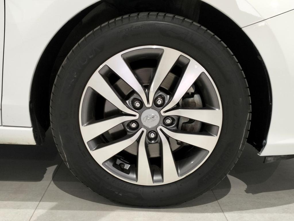 Hyundai i30 1.0 TGDI Essence 88 kW (120 CV) - 7