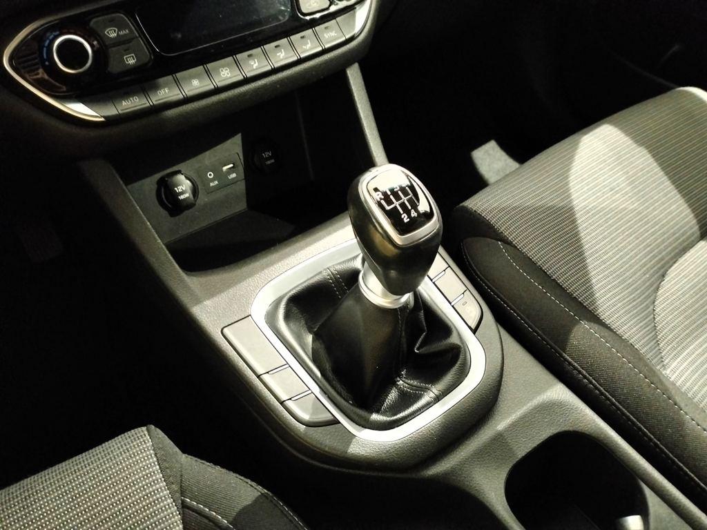 Hyundai i30 1.0 TGDI Essence 88 kW (120 CV) - 16