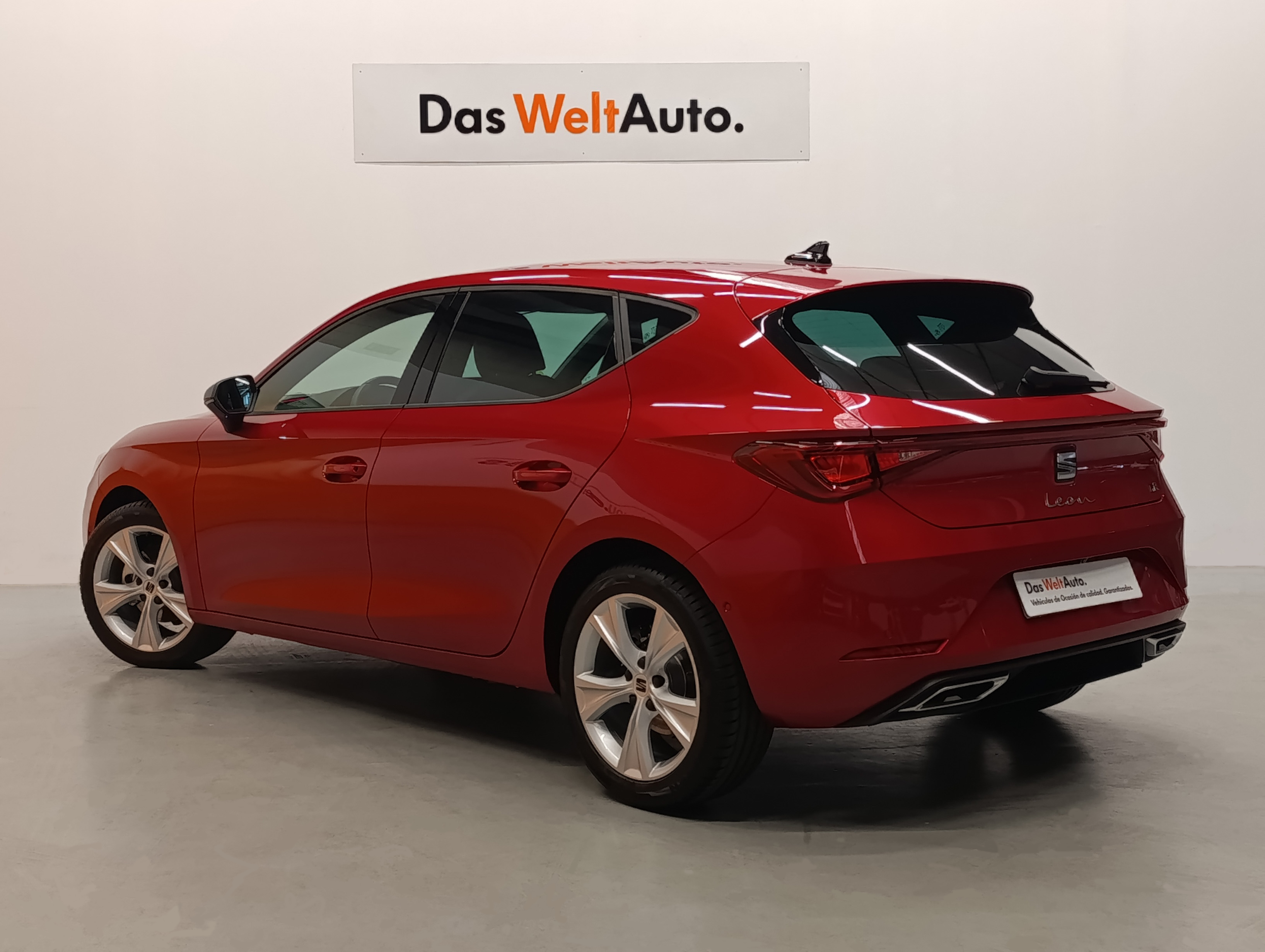 SEAT León 1.5 TSI S&S FR 25 Aniversario 85 kW (116 CV) - 1