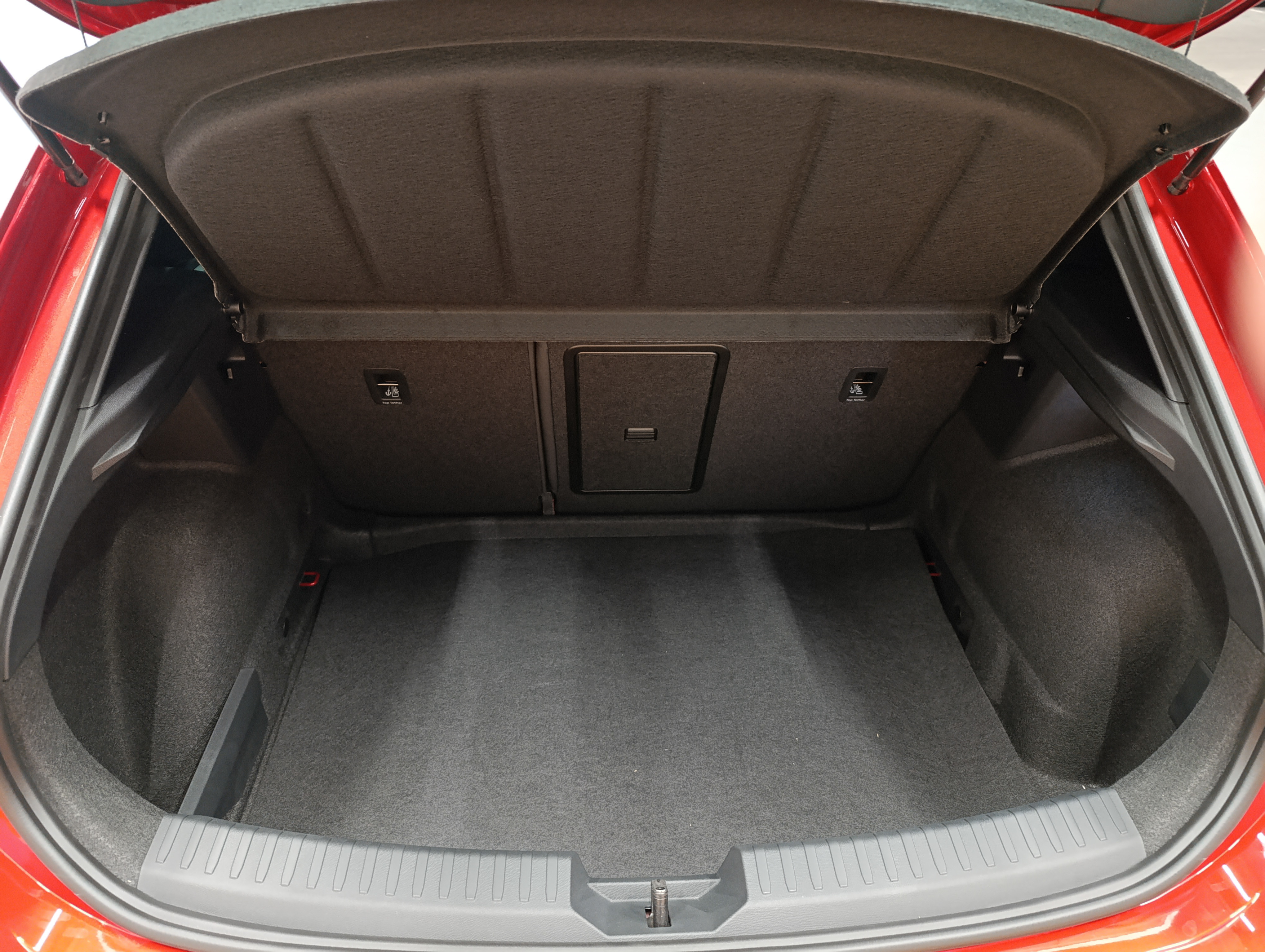 SEAT León 1.5 TSI S&S FR 25 Aniversario 85 kW (116 CV) - 6