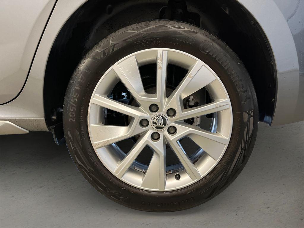 Skoda Kamiq 1.5 TSI Style DSG 110 kW (150 CV) - 7