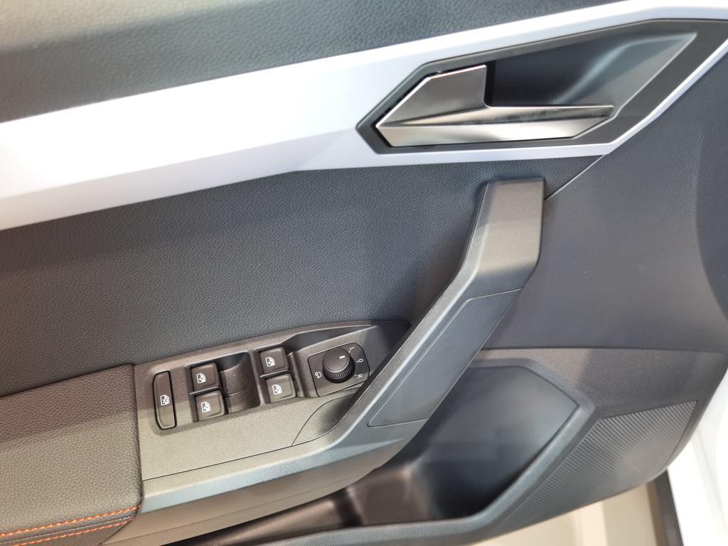 SEAT Arona 1.0 TSI Style XL 81 kW (110 CV) - 16