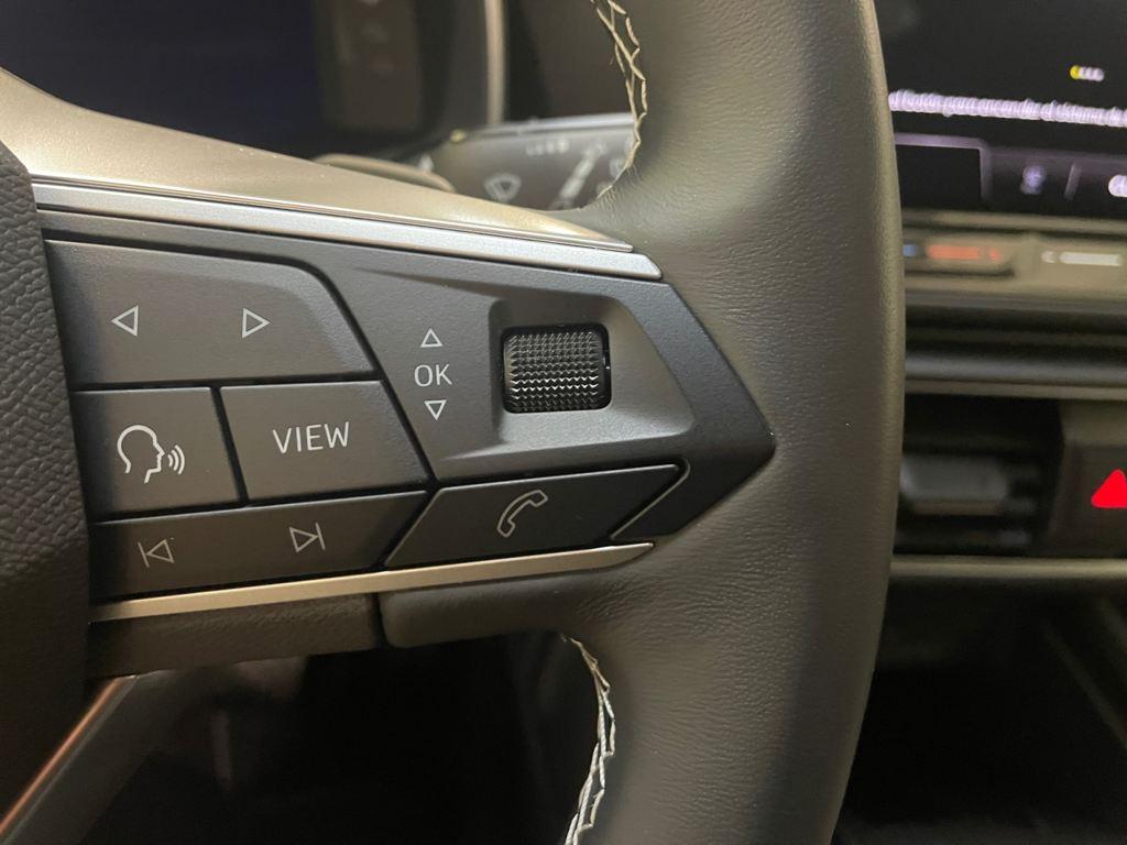 SEAT León 1.5 eTSI Style 25 Aniversario DSG 85 kW (116 CV) - 9