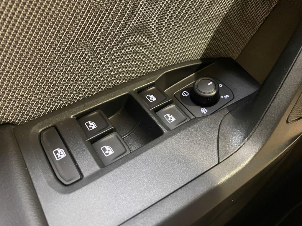 SEAT León 1.5 eTSI Style 25 Aniversario DSG 85 kW (116 CV) - 13