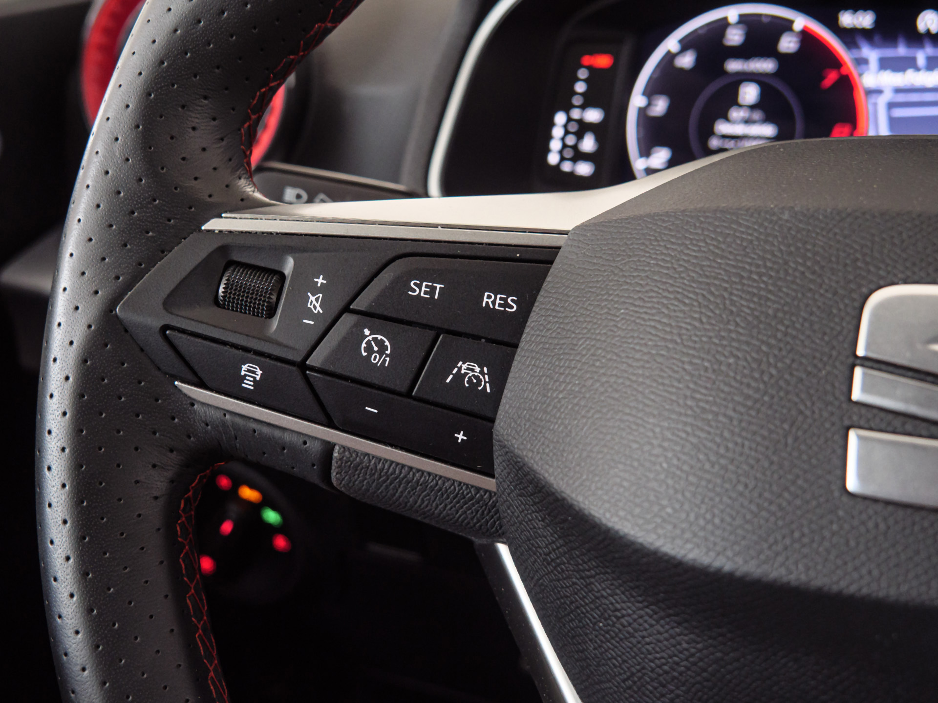 SEAT Arona 1.0 TSI FR Special Edition 85 kW (115 CV) - 13