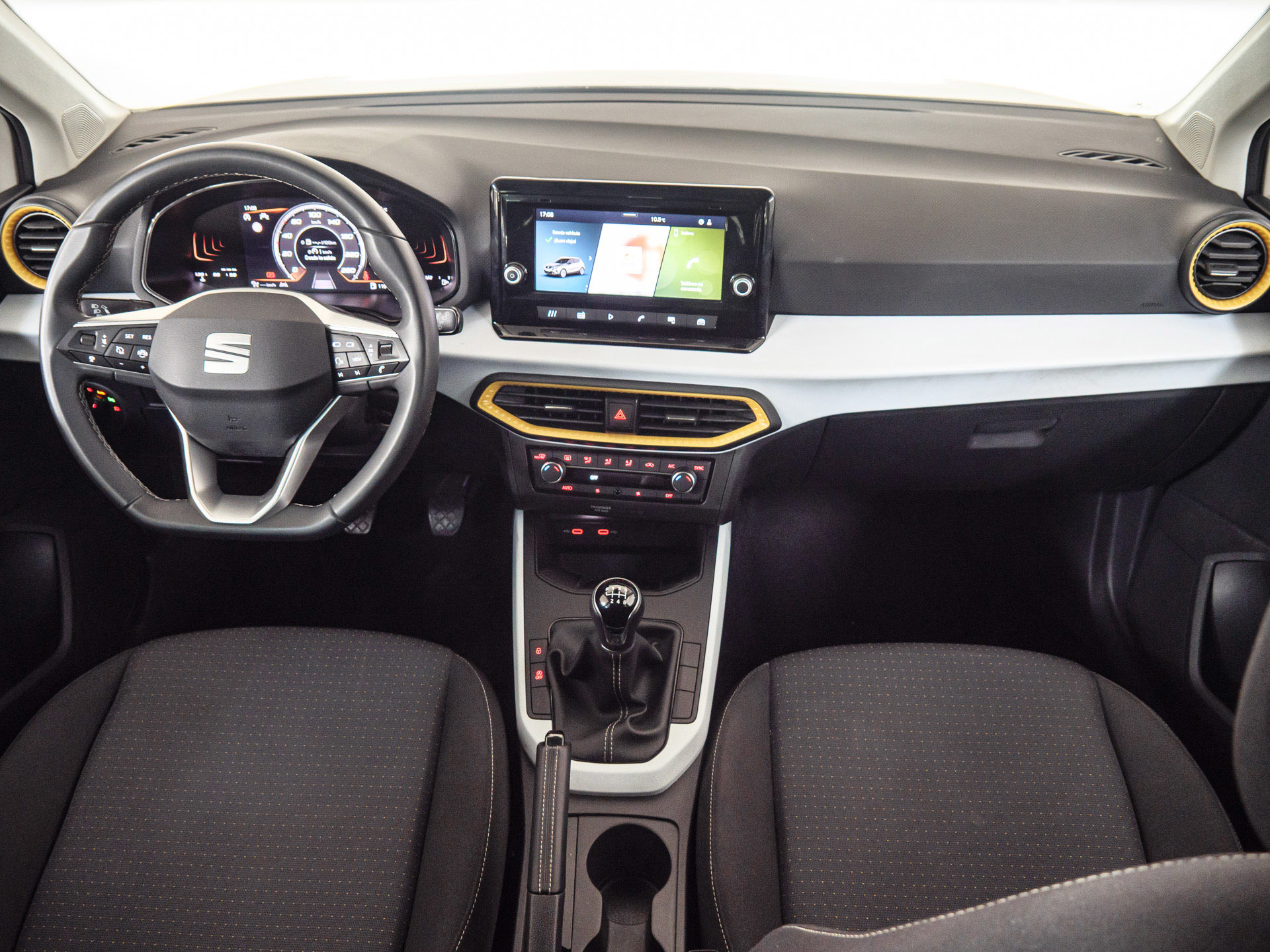 SEAT Arona 1.0 TSI Style XM 85 kW (115 CV) - 3