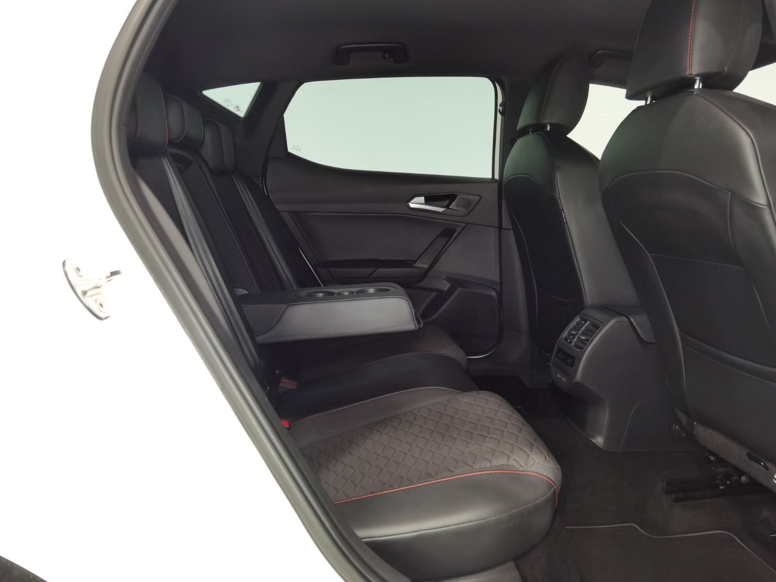 SEAT León 1.5 TSI S&S FR 25 Aniversario 85 kW (116 CV) - 5