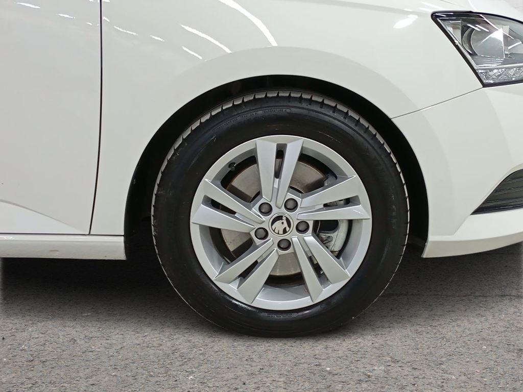 Skoda Fabia 1.0 TSI Ambition Plus 81 kW (110 CV) - 7