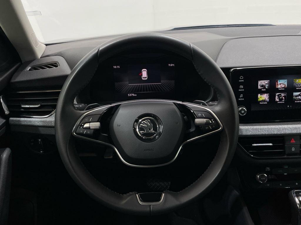 Skoda Kamiq 1.0 TSI Selection DSG 85 kW (115 CV) - 14