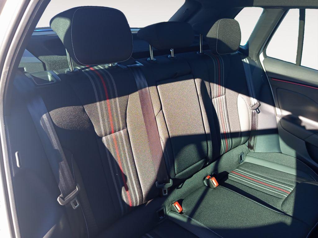 Skoda Kamiq 1.0 TSI Monte Carlo DSG 85 kW (115 CV) - 5