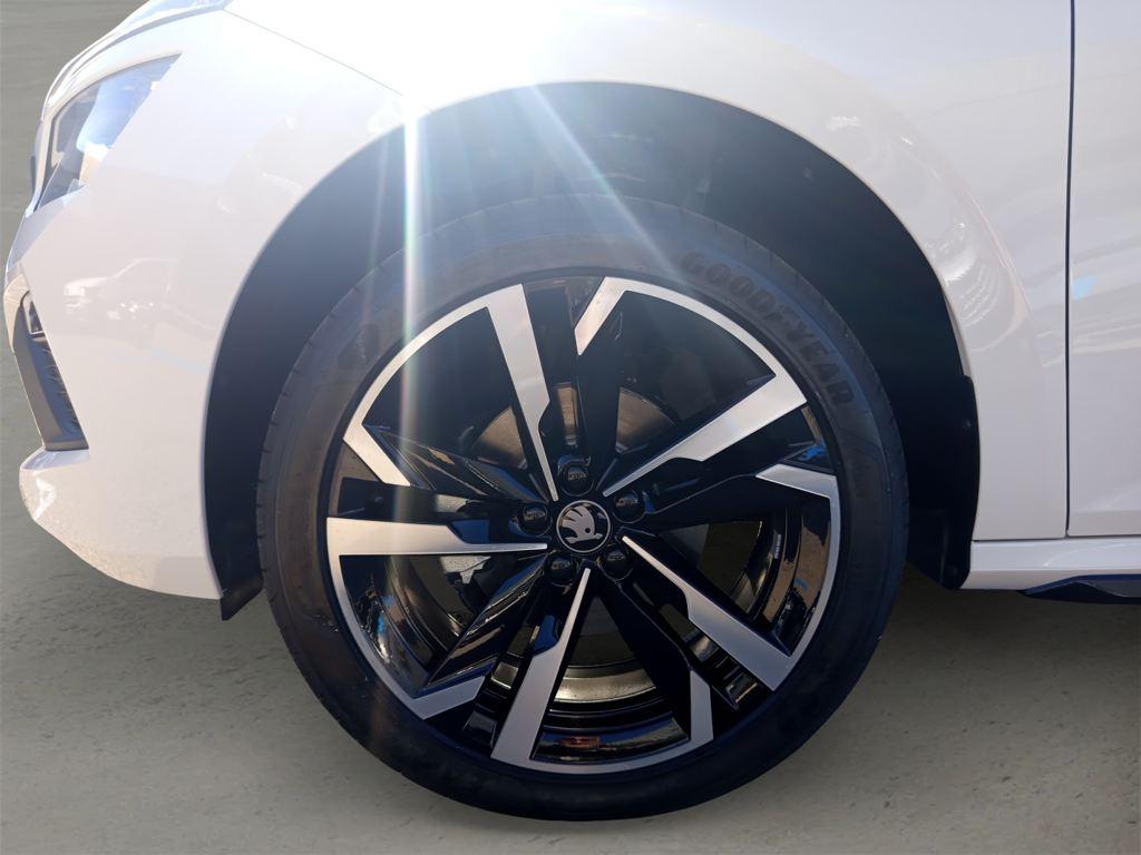 Skoda Kamiq 1.0 TSI Monte Carlo DSG 85 kW (115 CV) - 7