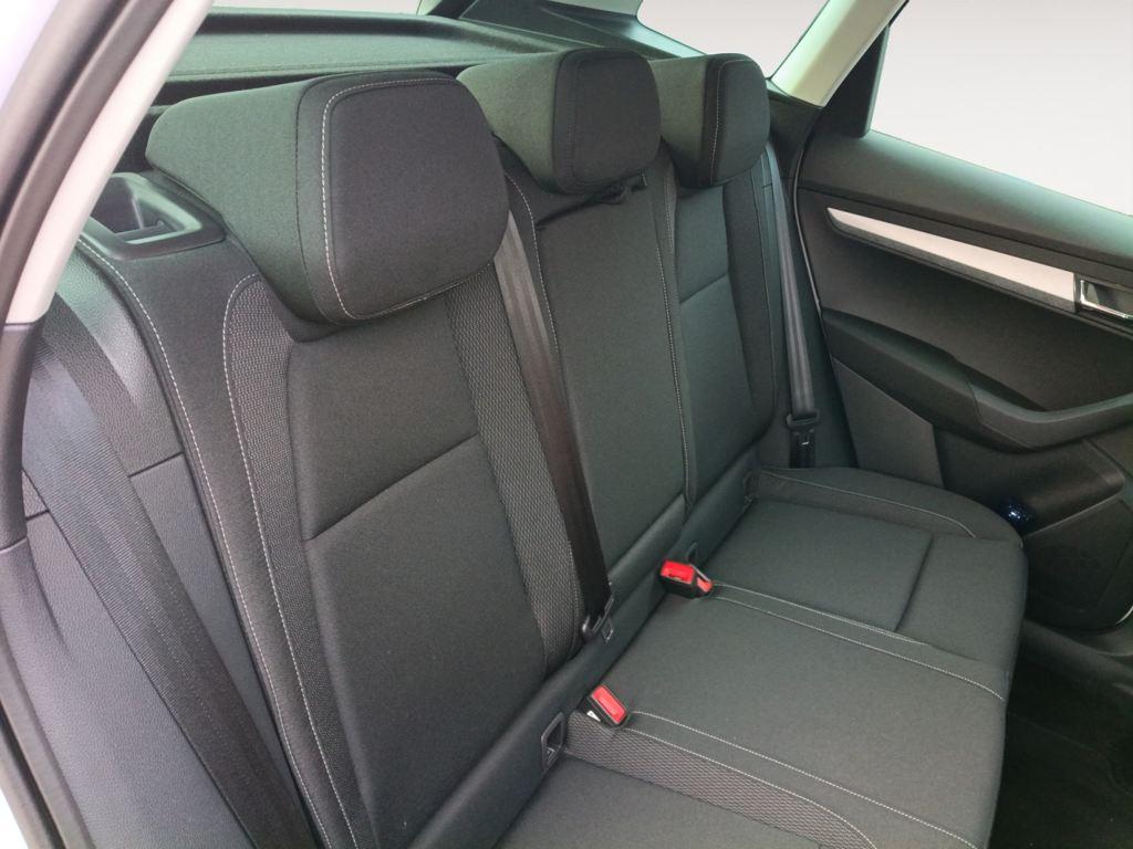 Skoda Karoq 1.0 TSI Selection 85 kW (116 CV) - 5