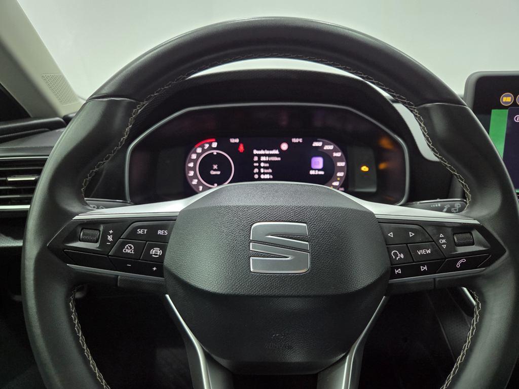 SEAT León 1.5 TSI S&S Style 25 Aniversario 85 kW (116 CV) - 11