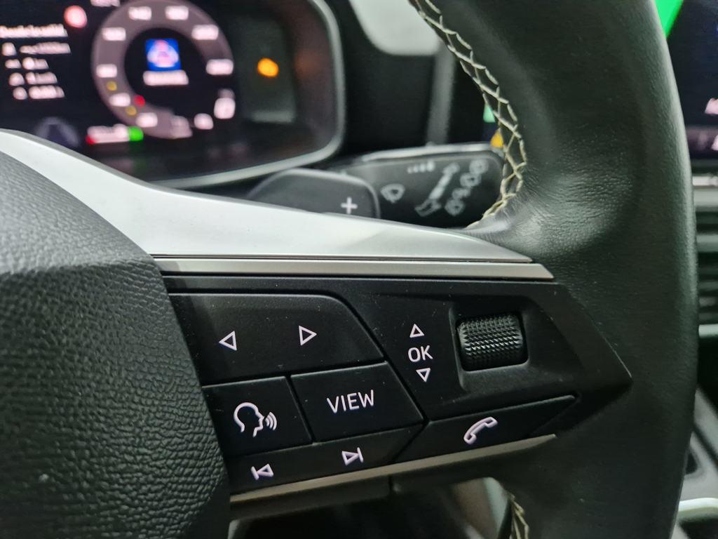 SEAT León 1.5 eTSI Style 25 Aniversario DSG 85 kW (116 CV) - 10