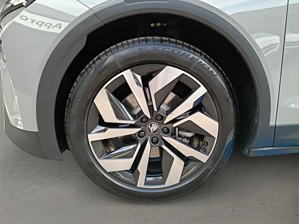 Skoda Elroq Sportline 60 63 kWh 150 kW (204 CV) - 7
