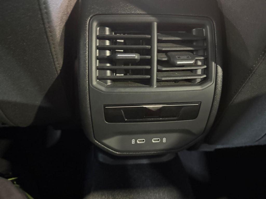 SEAT León ST 2.0 TDI Style XS 85 kW (115 CV) - 11