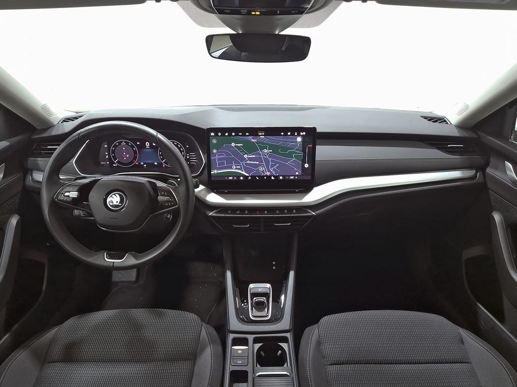 Skoda Octavia 1.5 TSI m-HEV Selection DSG 85 kW (116 CV) - 3