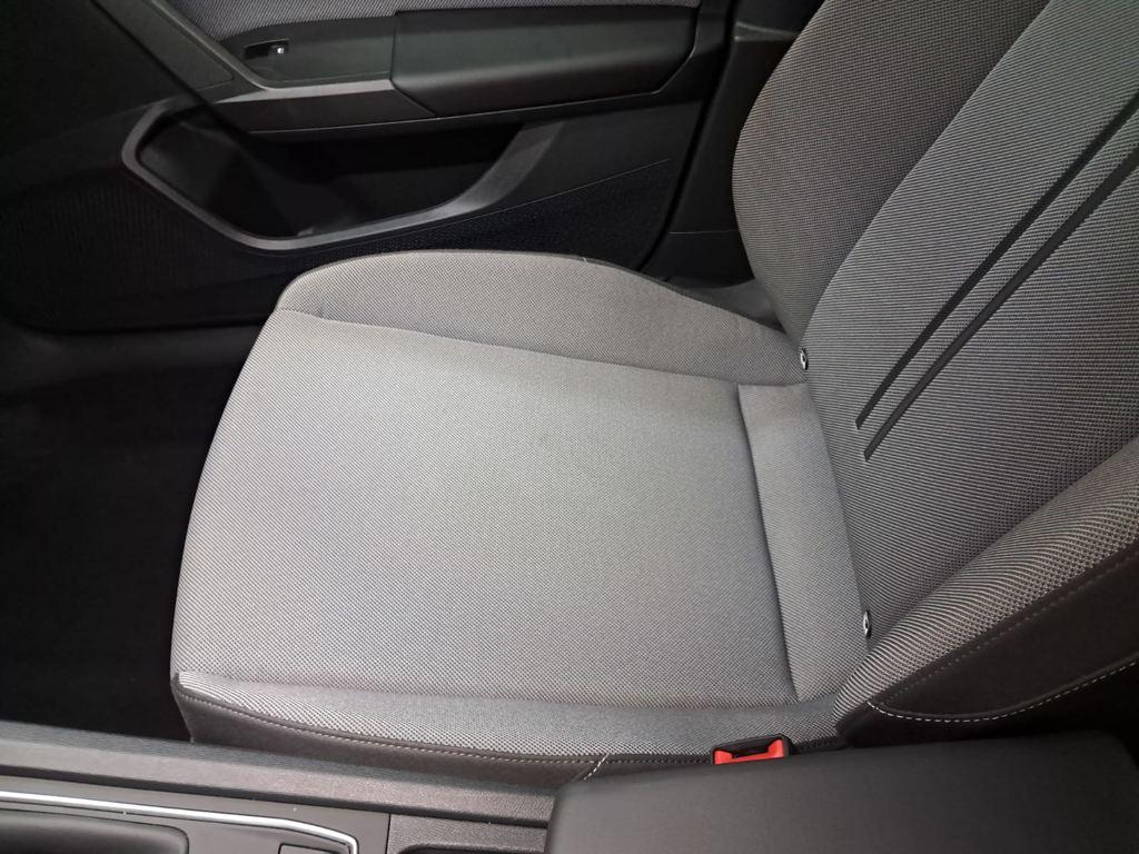 SEAT León 1.0 TSI S&S Style XS 81 kW (110 CV) - 9