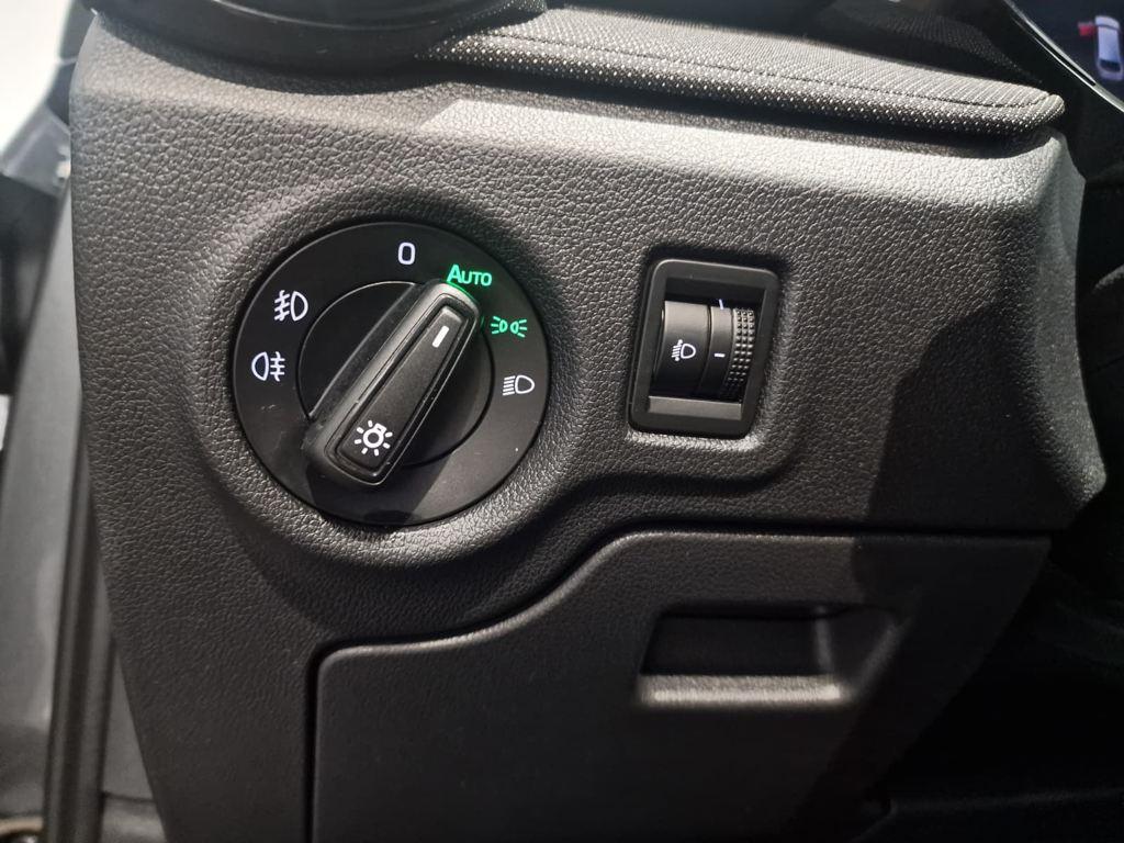 Skoda Fabia 1.0 TSI Selection DSG 85 kW (115 CV) - 10