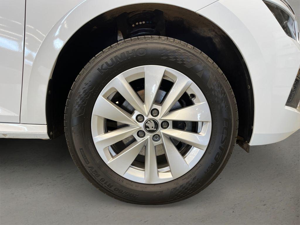 Skoda Kamiq 1.0 TSI Selection 85 kW (115 CV) - 7