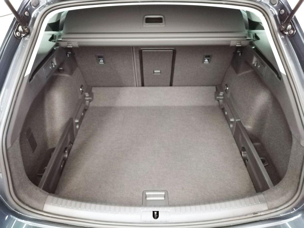 SEAT León ST 1.5 eTSI Style 25 Aniversario DSG 85 kW (116 CV) - 6