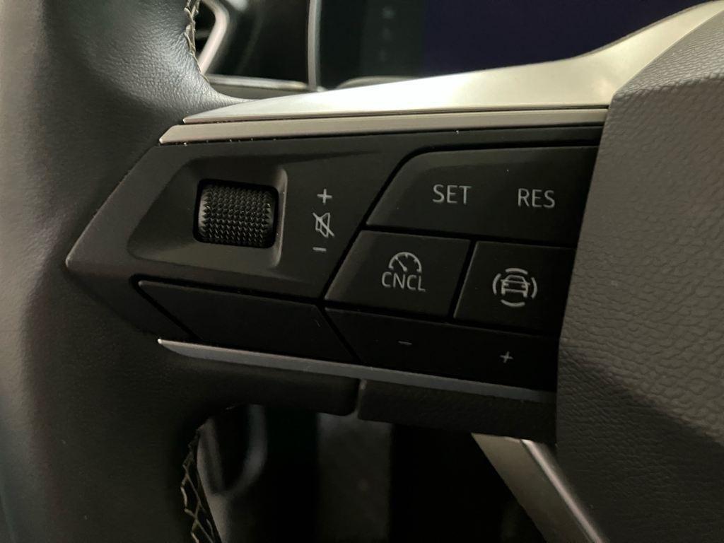 SEAT León 1.5 eTSI Style 25 Aniversario DSG 85 kW (116 CV) - 8