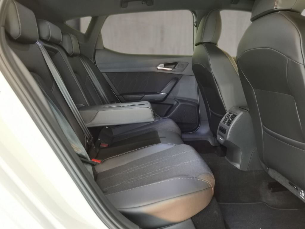 CUPRA León 1.5 TSI e-Hybrid 150 kW (204 CV) DSG - 5