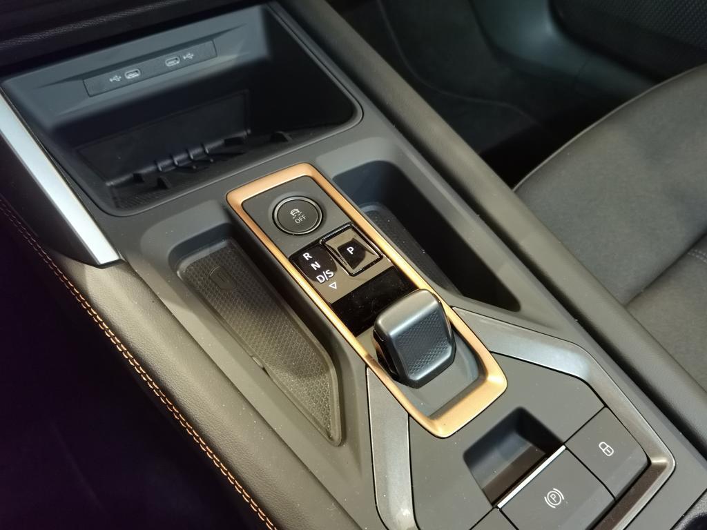 CUPRA León 1.5 TSI e-Hybrid 150 kW (204 CV) DSG - 16