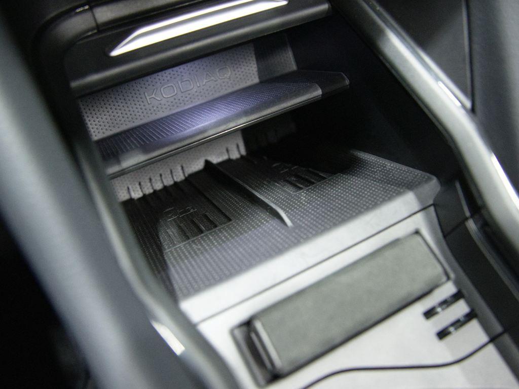 Skoda Kodiaq 2.0 TDI Design 4X4 DSG 142 kW (193 CV) - 13