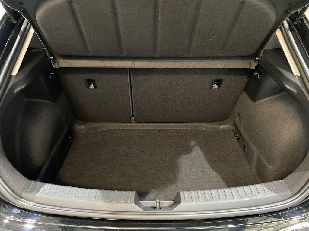 SEAT León 1.5 TSI S&S Style 25 Aniversario 85 kW (116 CV) - 6