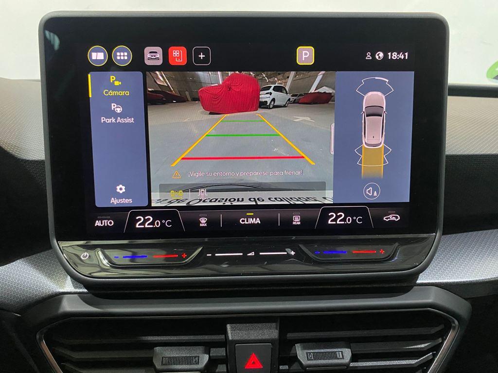 SEAT León 1.5 TSI S&S Style 25 Aniversario 85 kW (116 CV) - 10