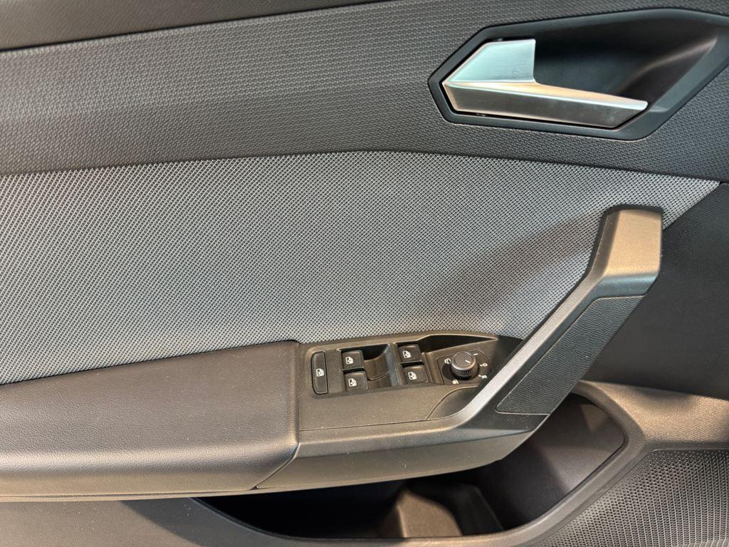 SEAT León 1.5 TSI S&S Style XS 85 kW (116 CV) - 12