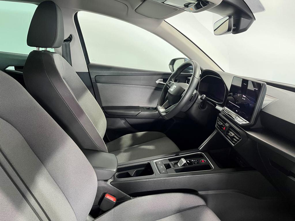 SEAT León 1.5 eTSI Style 25 Aniversario DSG 85 kW (116 CV) - 4
