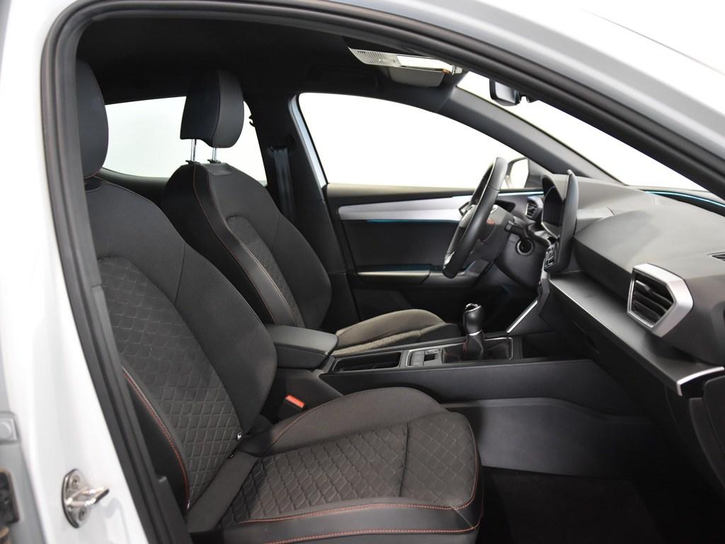 SEAT León 1.5 TSI S&S FR 25 Aniversario 85 kW (116 CV) - 4