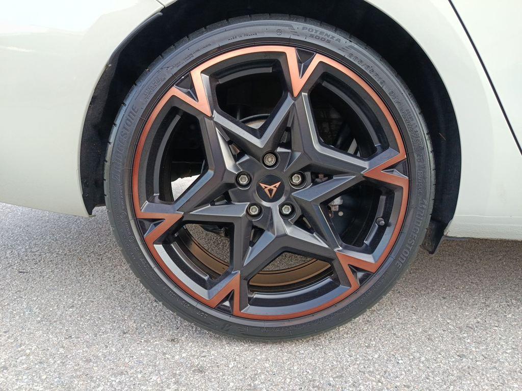 CUPRA Leon Sportstourer 1.5 eTSI DSG 110 kW (150 CV) - 7