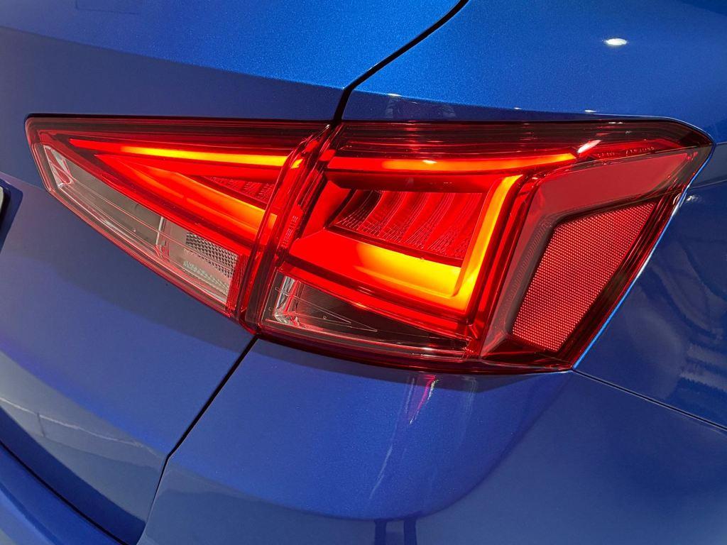 SEAT Arona 1.0 TSI S&S Xperience XM 85 kW (115 CV) - 19