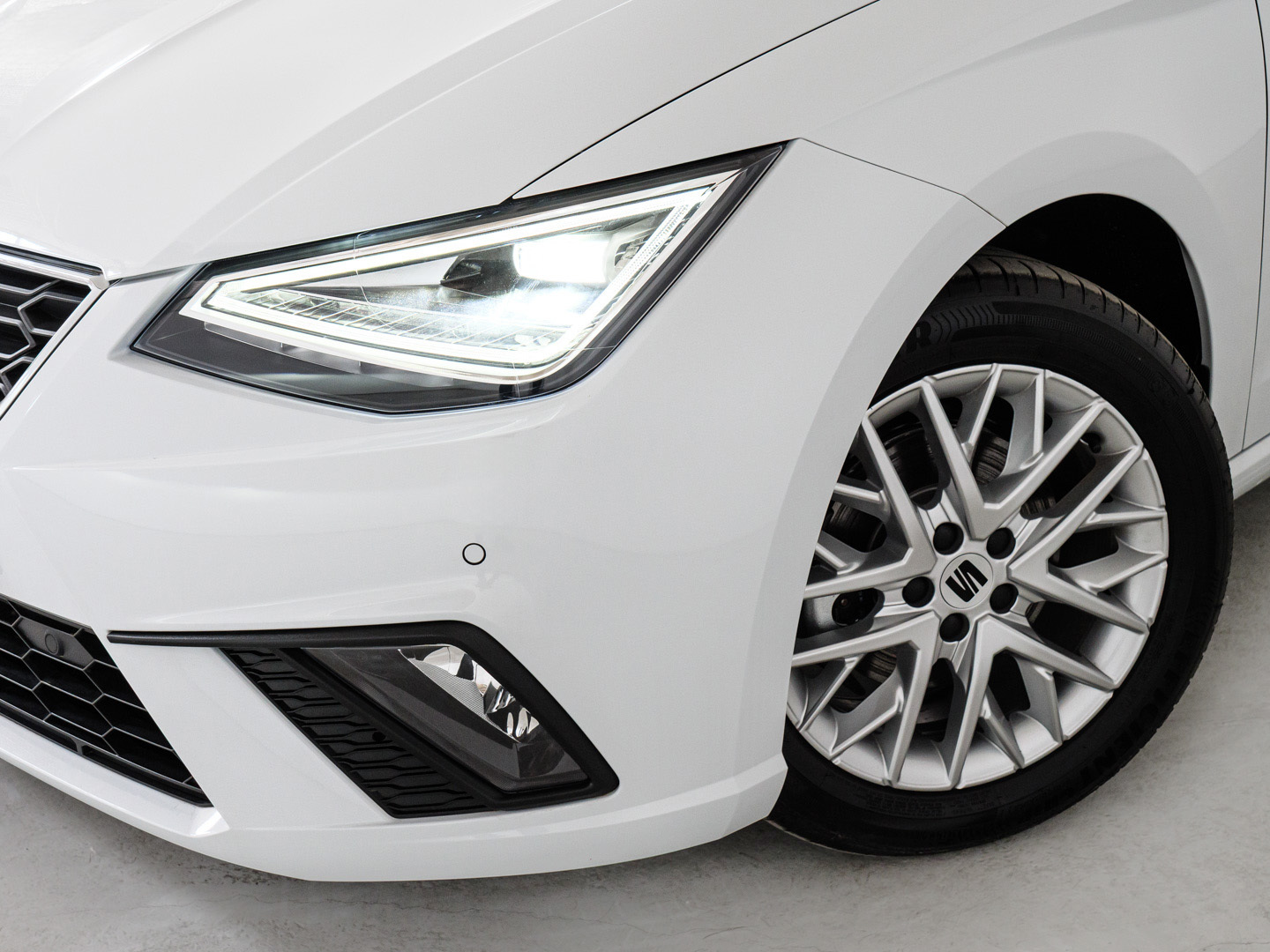 SEAT Ibiza 1.0 TSI S&S FR 40 Aniversario 85 kW (115 CV) - 17