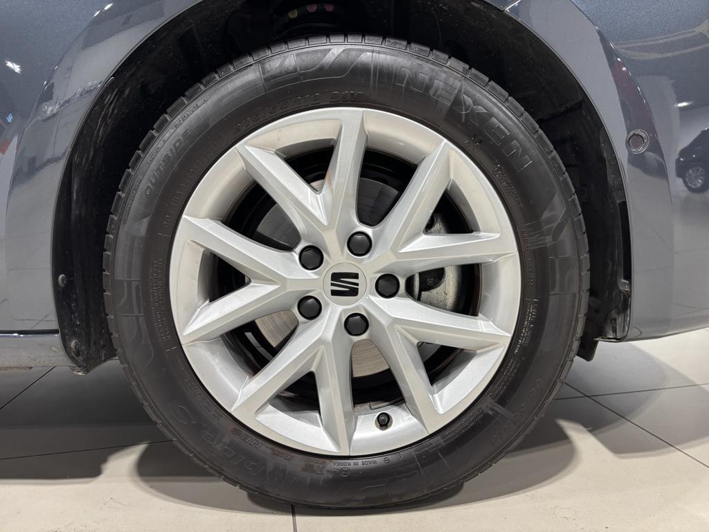 SEAT León 1.5 eTSI Style XS DSG 85 kW (116 CV) - 7