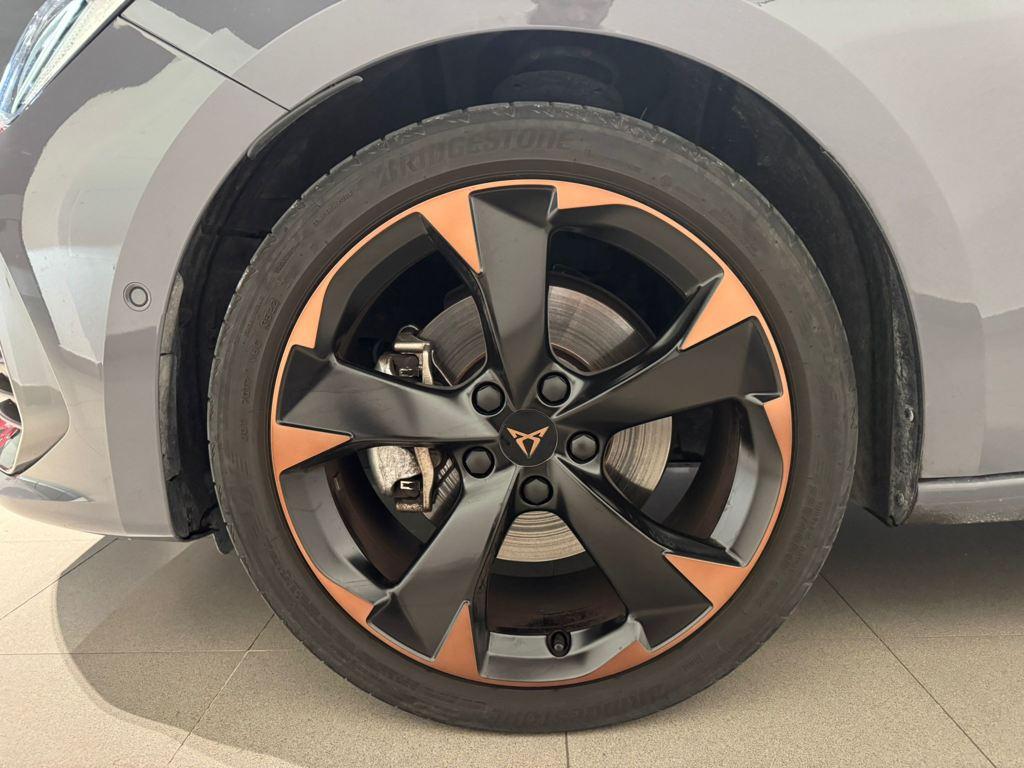 CUPRA Leon Sportstourer 1.5 eTSI DSG 110 kW (150 CV) - 7