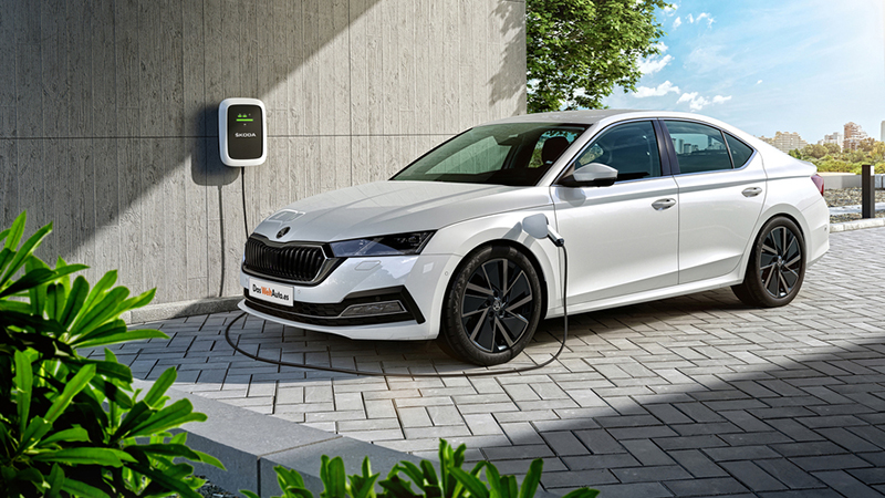 Coches híbridos y eléctricos DasWeltAuto